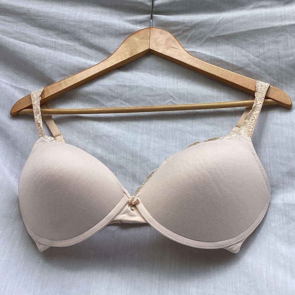 Soma Embraceable Push up lace trim nude padded bra no underwire, size 34DD
